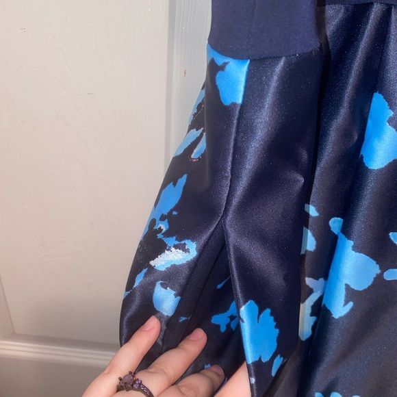 Floor- length prom dress - Picture 4 of 5